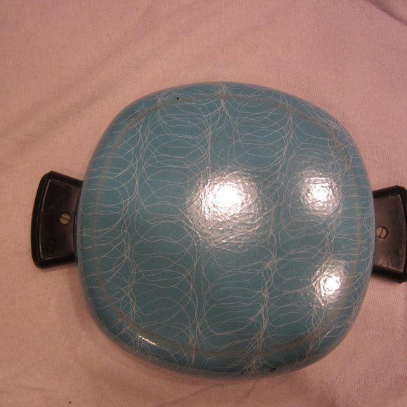 RARE VTG 50'S SERENDIPITY ENAMELWARE DUTCH OVEN W/LID - Picture 9 of 10